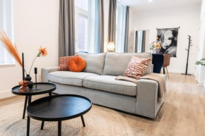 Spacious Large,bed And Coffee Hanno